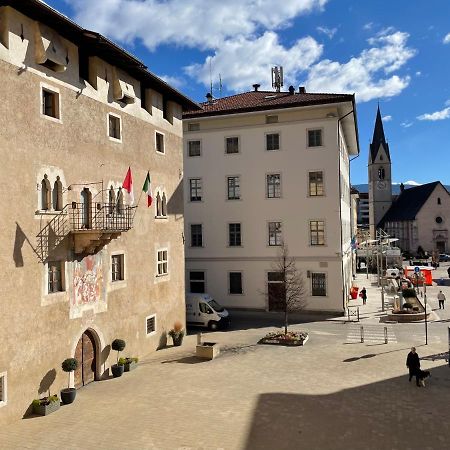 Hotel Al Palazzo Cles Exterior foto