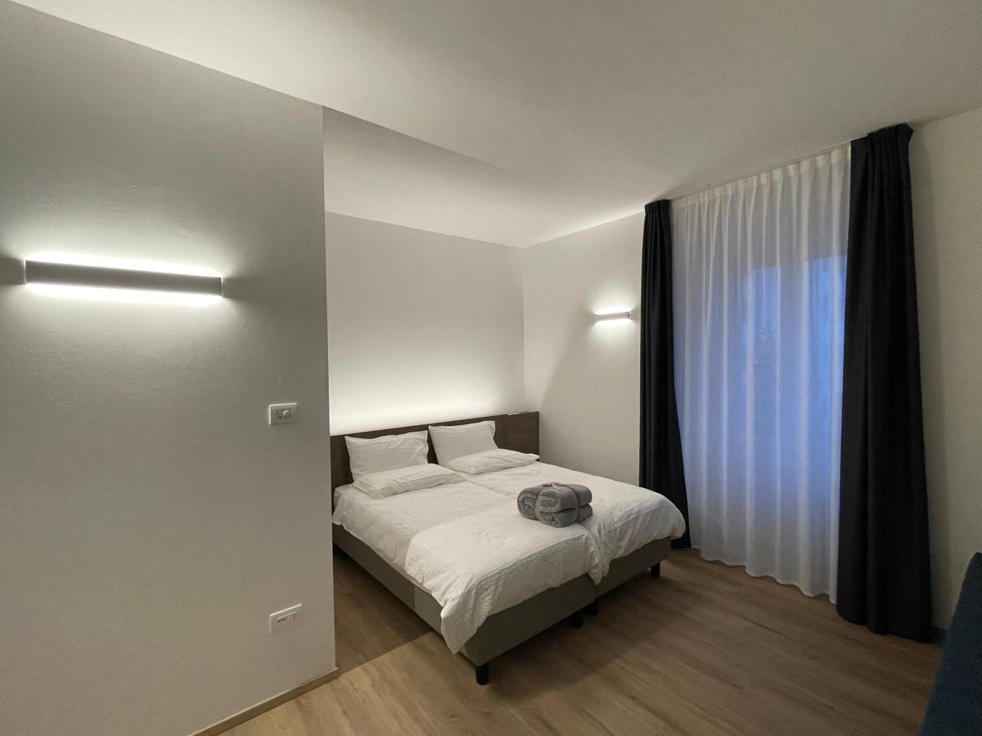 Hotel Al Palazzo Cles Exterior foto